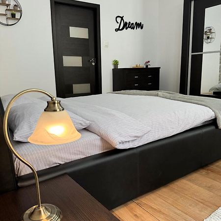 Ada'S Luxury Apartament&Studio - Old City Brassó Kültér fotó