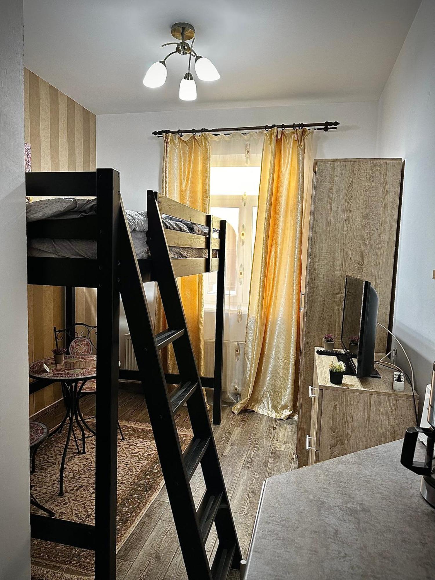 Ada'S Luxury Apartament&Studio - Old City Brassó Kültér fotó