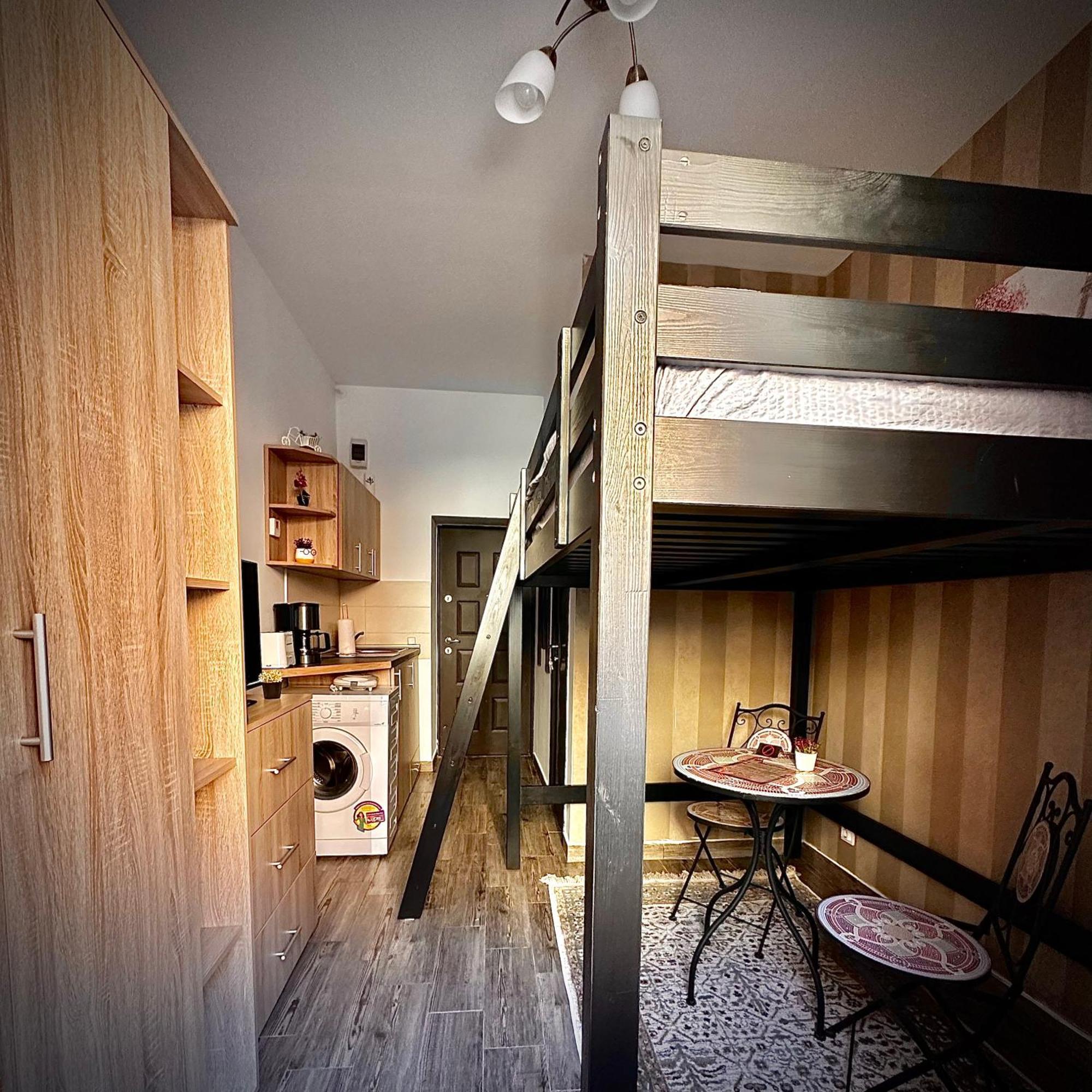 Ada'S Luxury Apartament&Studio - Old City Brassó Kültér fotó